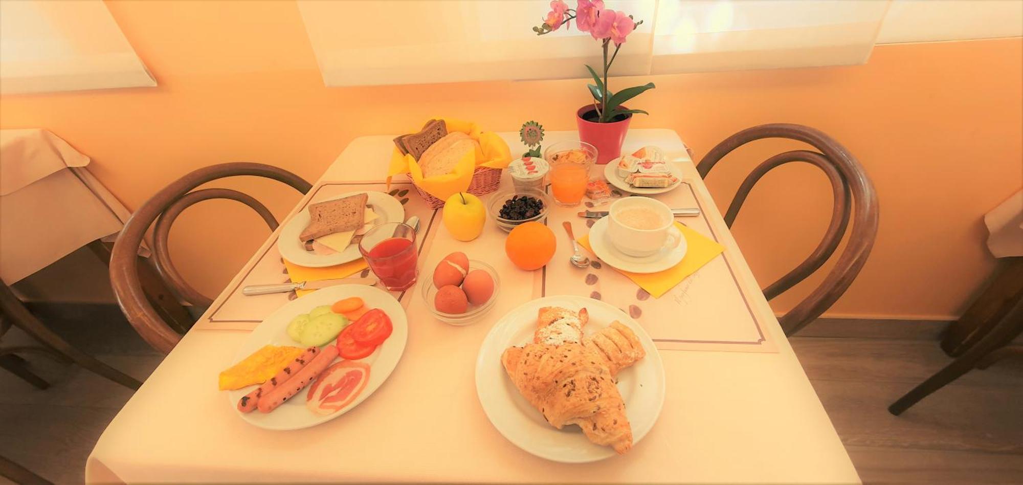 Hotel Alessi** ريميني المظهر الخارجي الصورة