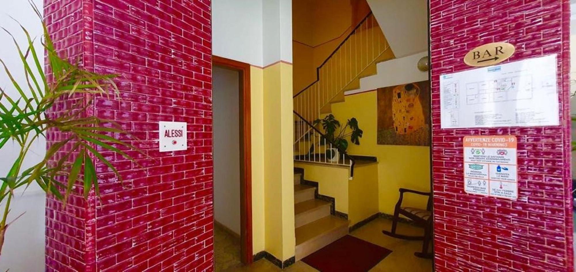 Hotel Alessi** ريميني المظهر الخارجي الصورة